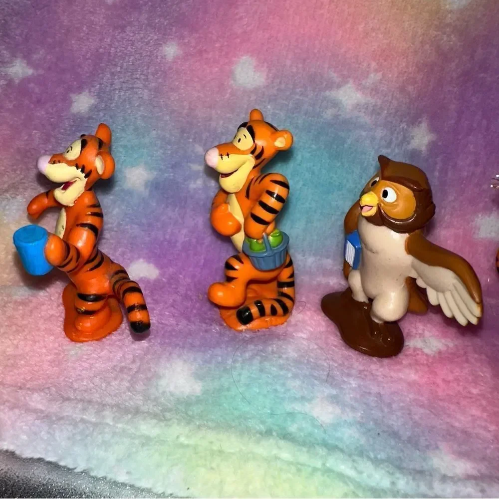 Disney Winnie the Pooh and friends cake topper’s